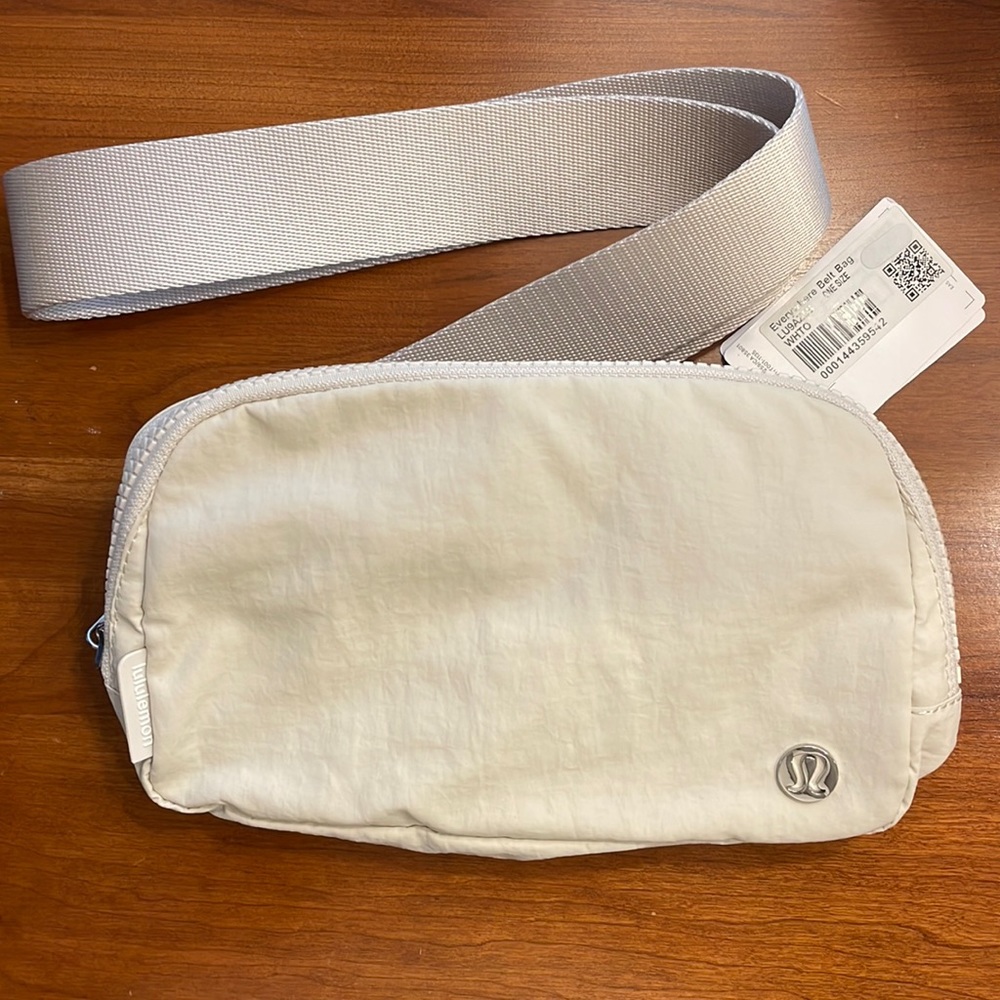 NWT Lululemon - Everywhere Belt Bag - White / Opal